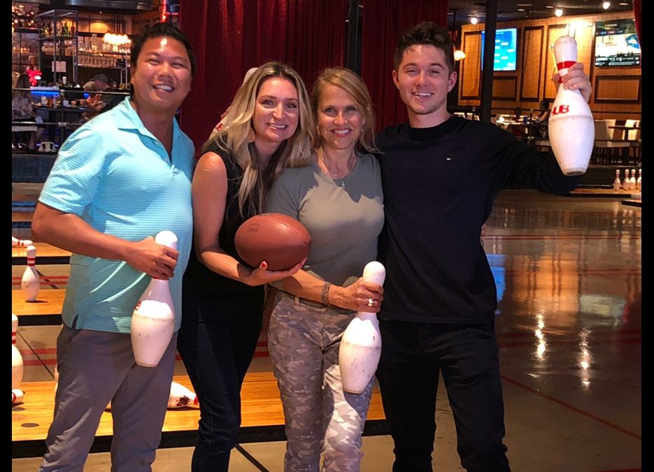 Bom-Bowling-Group-2_resized-scaled